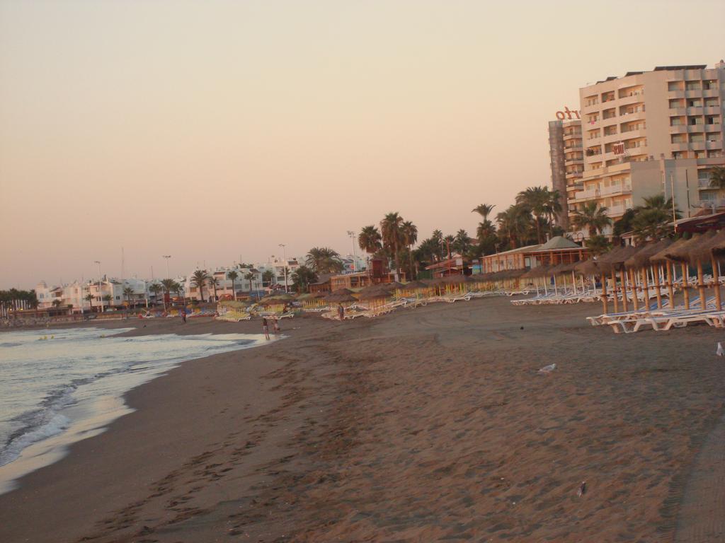 Apartamentos Sol Y Playa ตอร์เรโมลิโนส ภายนอก รูปภาพ